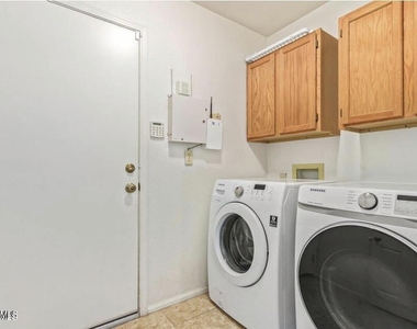 12830 N 95th Way - Photo Thumbnail 19