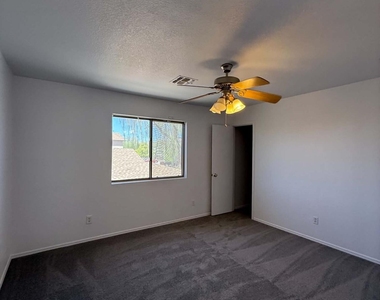 1261 E Dust Devil Drive - Photo Thumbnail 13