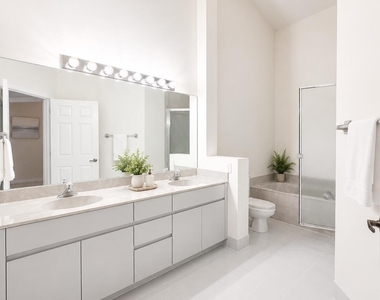 6560 Villa Sonrisa Drive - Photo Thumbnail 5