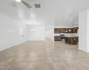21254 W Hubbell Street - Photo Thumbnail 6