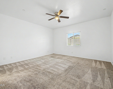 21254 W Hubbell Street - Photo Thumbnail 12