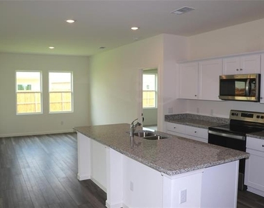 4749 Swan Neck Drive - Photo Thumbnail 2