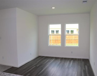 4749 Swan Neck Drive - Photo Thumbnail 10