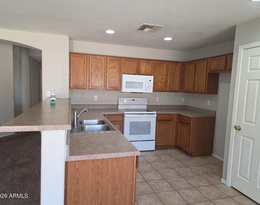 15128 W Grant Street - Photo Thumbnail 9