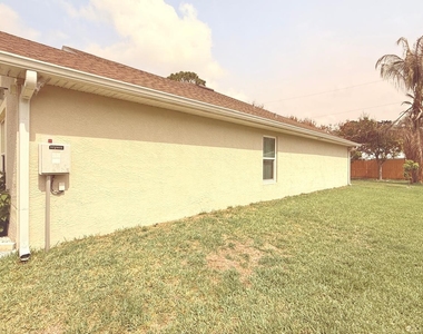 1613 Sw Whipple Avenue - Photo Thumbnail 4