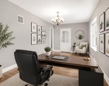 5605 Pinewood Avenue - Photo Thumbnail 2