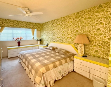 3150 N Course Lane - Photo Thumbnail 12
