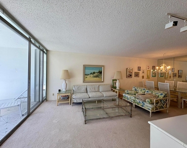 3150 N Course Lane - Photo Thumbnail 8