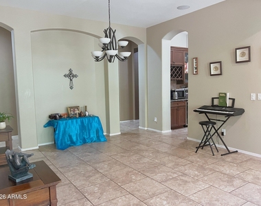 32604 N 24th Drive - Photo Thumbnail 10