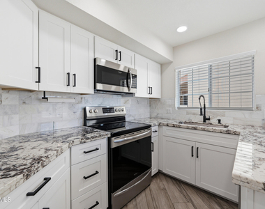 17229 N Zuni Trail - Photo Thumbnail 10
