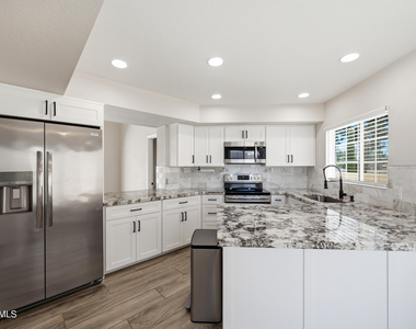 17229 N Zuni Trail - Photo Thumbnail 6