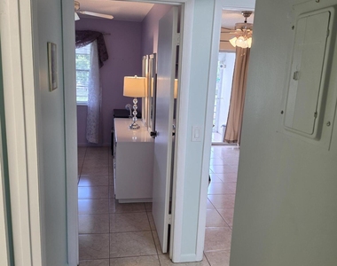 15 Markham - Photo Thumbnail 8