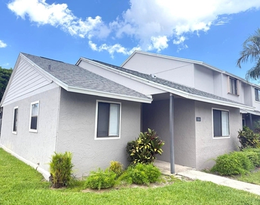 3808 Inlet Circle - Photo Thumbnail 1