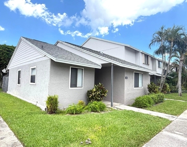 3808 Inlet Circle - Photo Thumbnail 22