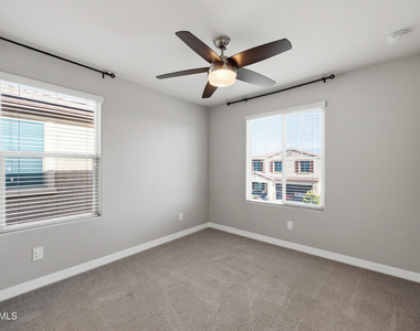 12270 W Desert Sun Lane - Photo Thumbnail 23