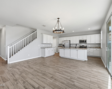 12270 W Desert Sun Lane - Photo Thumbnail 4