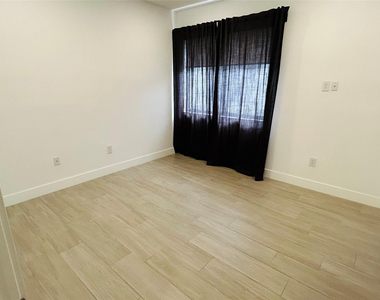 310 Sw 9th Street - Photo Thumbnail 10