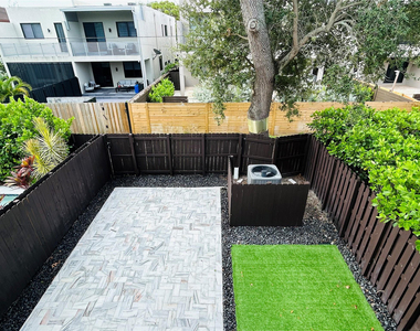 310 Sw 9th Street - Photo Thumbnail 22