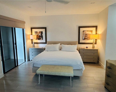 310 Sw 9th Street - Photo Thumbnail 5