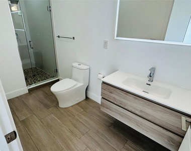 310 Sw 9th Street - Photo Thumbnail 14