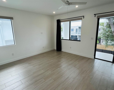 310 Sw 9th Street - Photo Thumbnail 6