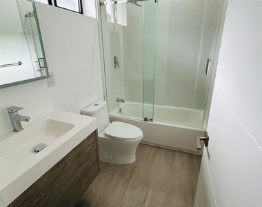 310 Sw 9th Street - Photo Thumbnail 2