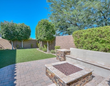 21922 N 100th Avenue - Photo Thumbnail 9