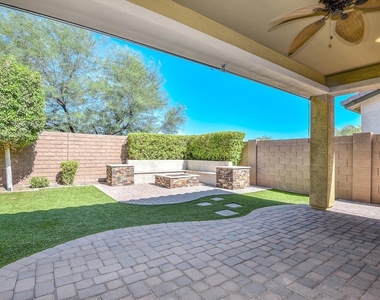 21922 N 100th Avenue - Photo Thumbnail 8