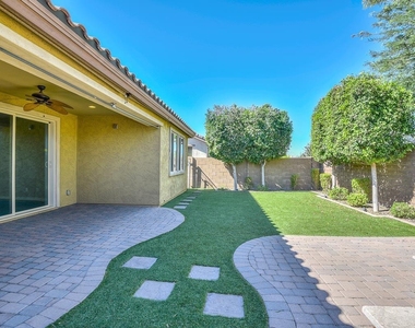 21922 N 100th Avenue - Photo Thumbnail 7
