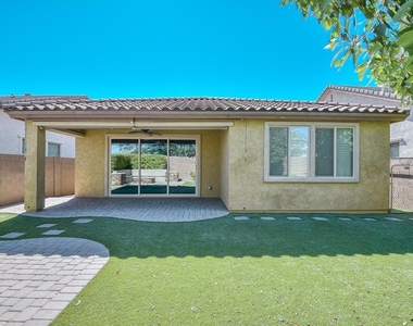 21922 N 100th Avenue - Photo Thumbnail 11