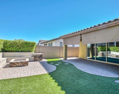 21922 N 100th Avenue - Photo Thumbnail 3