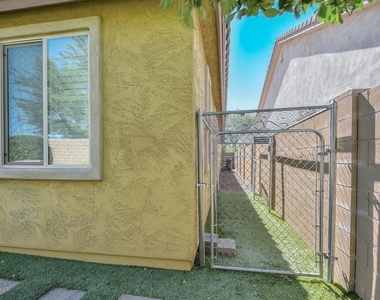 21922 N 100th Avenue - Photo Thumbnail 12