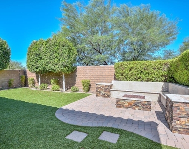 21922 N 100th Avenue - Photo Thumbnail 6