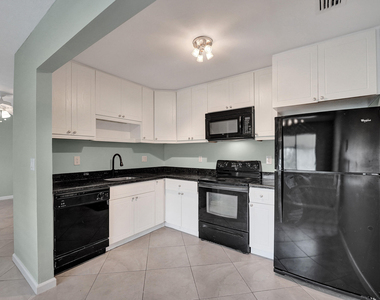 1250 Miami Road - Photo Thumbnail 11
