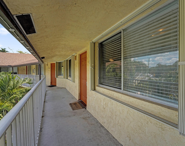 1250 Miami Road - Photo Thumbnail 4