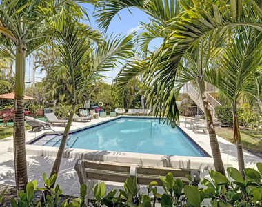1250 Miami Road - Photo Thumbnail 28