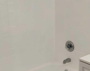1796 Nw 52nd Avenue - Photo Thumbnail 11