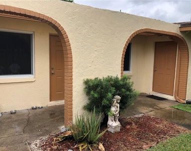 1796 Nw 52nd Avenue - Photo Thumbnail 2