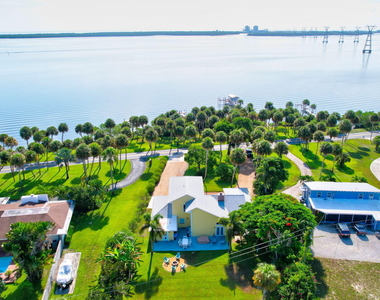 7501 S Indian River Drive - Photo Thumbnail 41