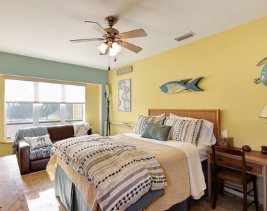 7501 S Indian River Drive - Photo Thumbnail 13