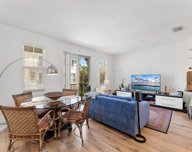 638 Nw 38th Circle - Photo Thumbnail 20