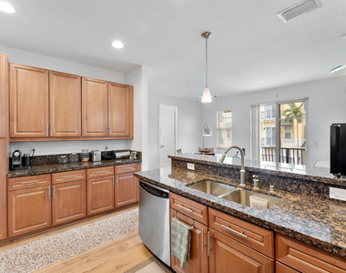 638 Nw 38th Circle - Photo Thumbnail 25