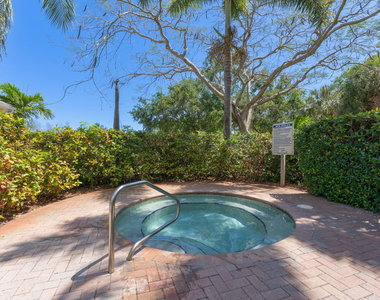 638 Nw 38th Circle - Photo Thumbnail 45
