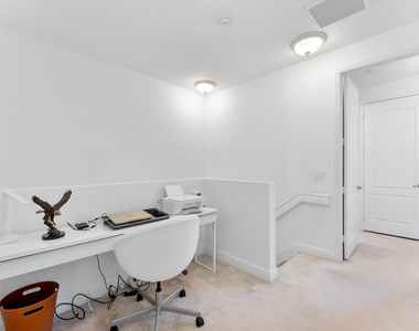 638 Nw 38th Circle - Photo Thumbnail 18