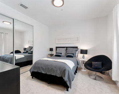 638 Nw 38th Circle - Photo Thumbnail 3