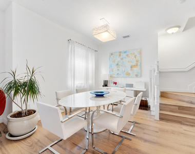 638 Nw 38th Circle - Photo Thumbnail 31