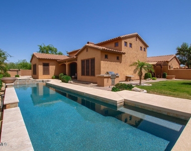 5619 E Libby Street - Photo Thumbnail 5