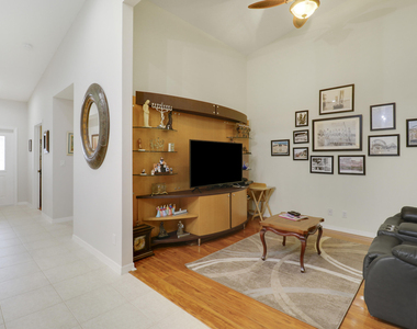 8063 Dolomtian Way - Photo Thumbnail 19