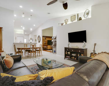 8063 Dolomtian Way - Photo Thumbnail 28