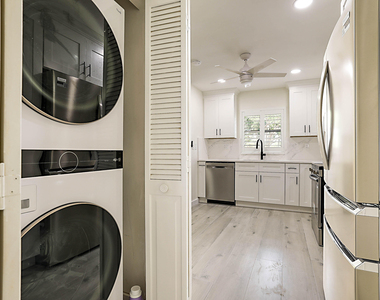 300 Intracoastal Place - Photo Thumbnail 14